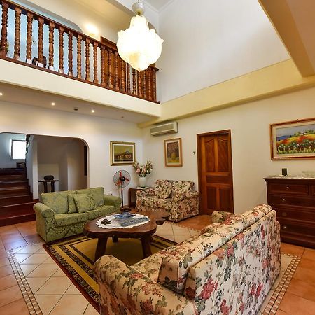 Jessies Guest House Seychelles Beau Vallon  Exterior foto
