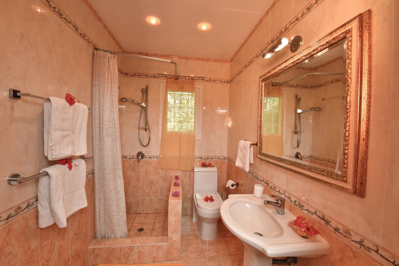 Jessies Guest House Seychelles Beau Vallon  Exterior foto