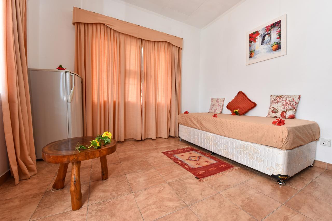 Jessies Guest House Seychelles Beau Vallon  Exterior foto