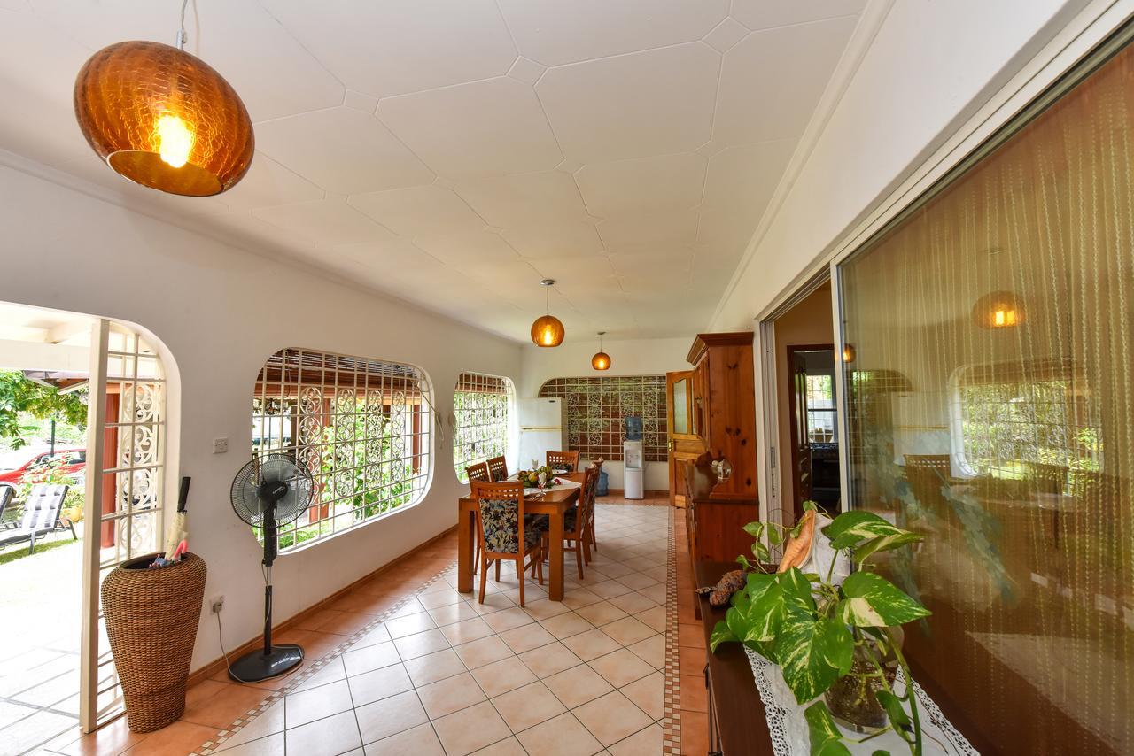 Jessies Guest House Seychelles Beau Vallon  Exterior foto